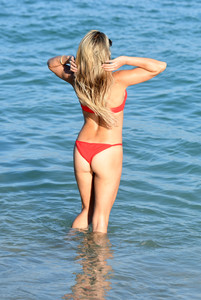 60403882_sylvie_meis_30122017_29.jpg