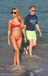 60405768_sylvie_meis_30122017_adds_60.jpg