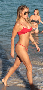 60405776_sylvie_meis_30122017_adds_64.jpg