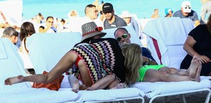 60412657_sylvie_meis_30122017_adddds_75.jpg