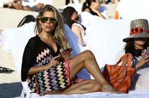 60412676_sylvie_meis_30122017_adddds_77.jpg