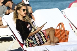 60412697_sylvie_meis_30122017_adddds_79.jpg
