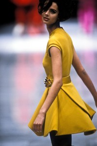 9_versace-fw-1991-2_html.thumb.JPEG.44c1fdde8d662164b194d5f3a2aac84d.JPEG