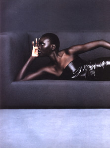 Alek-Wek-Joop-1997-02.thumb.jpg.53d3442024d0736b83db9d1d477a3c20.jpg