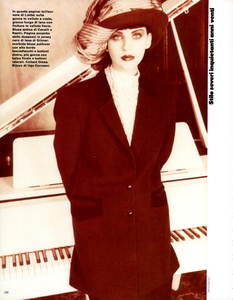 Bailey_Vogue_Italia_November_1985_05.thumb.png.b2a023c233ebf556cea1c3669e9790eb.png