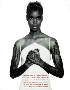 Barbieri_Vogue_Italia_December_1989_07.thumb.png.db9a4e1aaf388af6bc009283cd928ba2.png