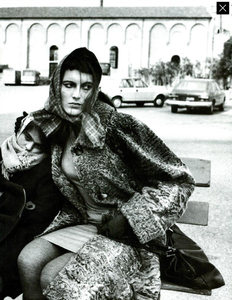 Barbieri_Vogue_Italia_November_1985_02.thumb.png.a0951c564fd1d542b2b7bd231ebae364.png