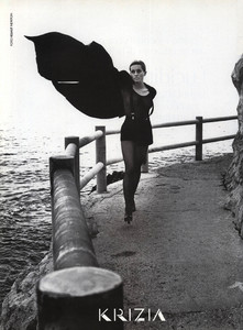 Beri-Smither-Krizia-1994-ph.Helmut-Newton-01.thumb.jpg.f9dbb700cad8174a7b4f3bbbf3169650.jpg