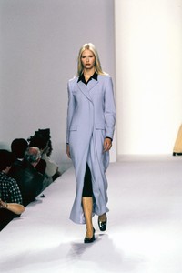 CALVIN-KLEIN-SPRING-1996-RTW-12-CHRISTINA-KRUSE-CN10034275.thumb.jpg.ce465eebe5e5e8c67e4d31c2ebd34e77.jpg