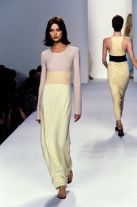 CALVIN-KLEIN-SPRING-1996-RTW-71-SHALOM-HARLOW-CN10040629.jpg