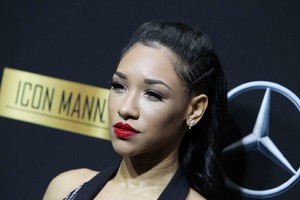 Candice-Patton_-Annual-Mercedes-Benz-ICON-MANN-2017-Oscars-Party--14.jpg