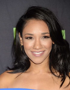 Candice-Patton_-PaleyFest-LA_-CWs-Heroes-and-Aliens--14.jpg