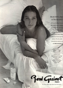 Carla-Bruni-Rene-Guinot-1991-01.thumb.jpg.9720f40de275680eb418b83d0c5fc857.jpg