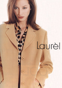 Christy-Turlington-Laurel-1996-01.thumb.jpg.851033f8f47d0d1b297dc6ca7de114c3.jpg