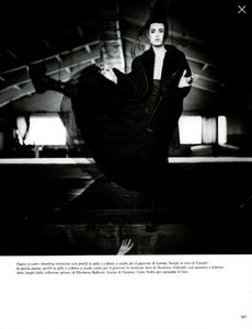 Demarchelier_Vogue_Italia_November_1985_08.thumb.png.46c62c205f1f25992068d5d81ce44d14.png