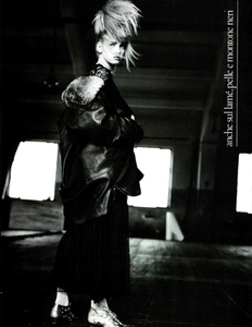 Demarchelier_Vogue_Italia_November_1985_11.thumb.png.94b917aa8f186fb66ddf1442d6ca7000.png