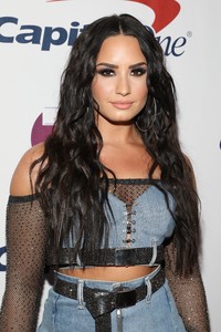 Demi_Lovato__1_.jpg