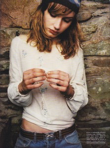 Elaine-Constantine-Italian-Vogue-Fashion-Editor-Cathy-Kasterine-Make-Up-Debbie-Stone-Models-Date-June-1999-009.jpeg