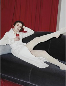 Elle_Singapore-January_2018-3.jpg