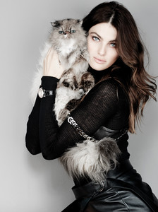 Glamour-cover-isabeli-fontana-blend-retouch-gastel-postproduzione-gatto.jpg