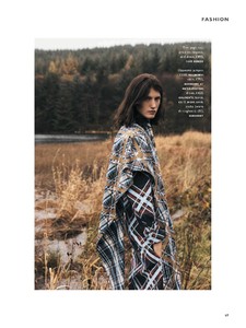 Grazia_UK-11_December_2017-page-003.jpg