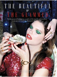 Grazia_UK__25_December_2017-2.jpg