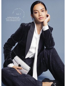 Harpers_Bazaar_UK-January_2018-page-007.jpg