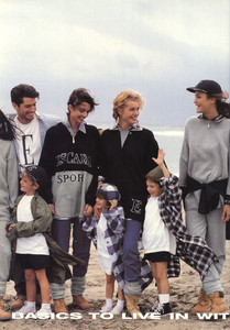 Heather-Stewart-Whyte-Rebecca-Romijn-Claudia-Mason-Escada-1994-01.thumb.jpg.33343ada755d721fe458a1e83ee5938e.jpg