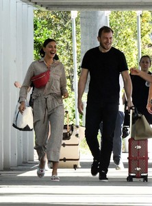 Irina-Shayk_-Photoshoot-at-the-Miami-International-Airport--15.jpg