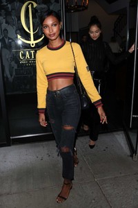 Jasmine-Tookes-in-Ripped-Jeans-at-Catch--16-662x993.jpg