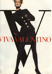 Karen-Mulder-Valentino-1991-02.thumb.jpg.0b843c2d5aeacdee799efe4a334ea7c6.jpg