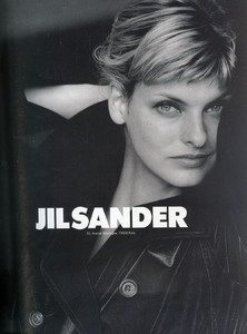 Linda-Evangelista-Jil-Sander-1994-02.thumb.jpg.aaa01daa3a1a0d1cc4a99a63af3cecbe.jpg