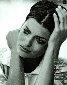 Lindbergh_Vogue_Italia_December_1989_02.thumb.png.52caaa91ddfdc7e0faf4c59b92331ed7.png