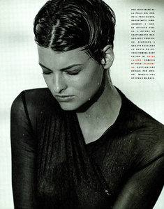 Lindbergh_Vogue_Italia_December_1989_05.thumb.png.d54e008e372eadf3e16f9264484c5522.png