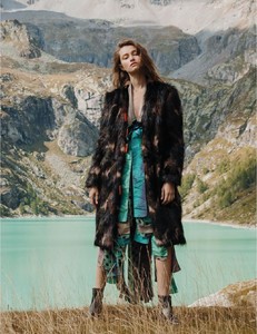 MOD_Magazine_Winter_2017_2018-page-002.jpg