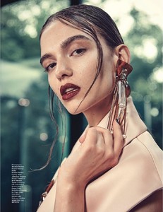MOD_Magazine_Winter_2017_2018-page-004.jpg