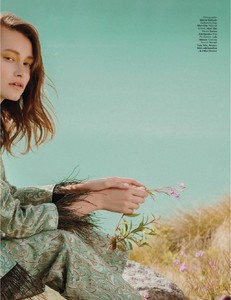 MOD_Magazine_Winter_2017_2018-page-006.jpg