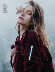 MOD_Magazine_Winter_2017_2018-page-011.jpg
