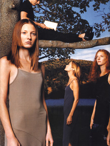 Maggie-Rizer-Carolyn-Murphy-Sunniva-Stordahl-Calvin-Klein-1998-01.thumb.jpg.77e3a4c5c007fd7b73d259929c96a5f4.jpg