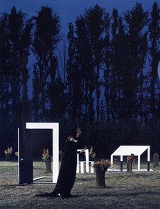 Maggie-Rizer-Yohji-Yamamoto-F-W-1998-ph.Inez-van-Lamsweerde-Vinoodh-Matadin-01.thumb.jpg.e57a36c4f05fb5a818d60cd908c6bb03.jpg