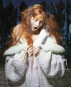 Maggie-Rizer-Yohji-Yamamoto-F-W-1998-ph.Inez-van-Lamsweerde-Vinoodh-Matadin-02.thumb.jpg.833c8f931130b6a19488814cae152a9f.jpg