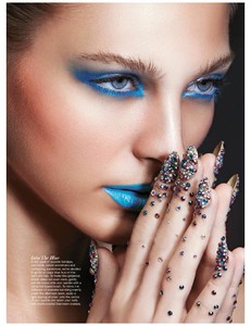 Marie_Claire_Malaysia-December_2017-page-007.jpg