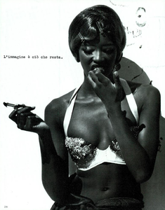 Meisel_Vogue_Italia_December_1989_05.thumb.png.4cbf3ae6dd07d834c333ad611a0dd91c.png