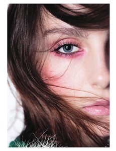 MissWintr1718-page-004.jpg