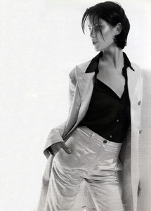 Shalom-Harlow-Jil-Sander-1995-03.thumb.jpg.448e7349c8a6c9c9534bc7a9587b5931.jpg