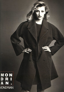 Tereza-Maxova-Mondrian-1995-ph.Thorimbert-01.thumb.jpg.06a837491ef1d4bff9af2870b7062af2.jpg