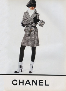 Trish-Goff-Chanel-1994-03.thumb.jpg.4f0251b83de1f4afe5981a574e7de767.jpg
