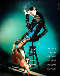 Vallhonrat_Vogue_Italia_December_1989_09.thumb.png.524fc26705aa599db0610b691802f20d.png