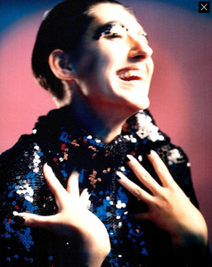 Vallhonrat_Vogue_Italia_December_1989_10.thumb.png.065a2b0e8a7ba3147570961717196a27.png