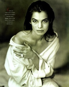 Watson_Vogue_Italia_February_1989_22.thumb.jpg.dae60996c275eac4cfa3d9adf93ed2d1.jpg